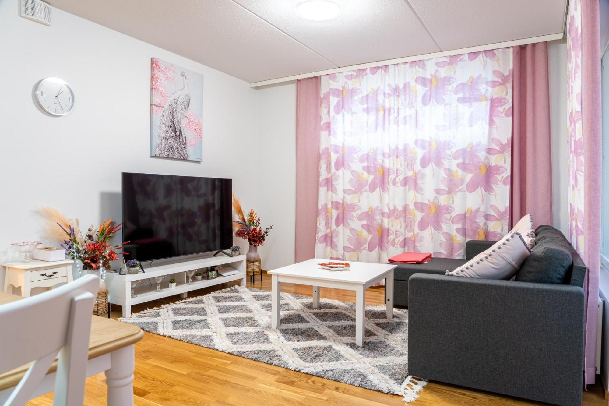 Apartamento Kaksio Helsingissae Hyvien Kulkuyhteyksien Varrella Helsinki Exterior foto